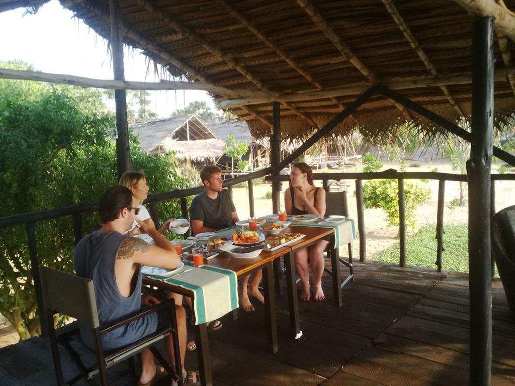 The Beach Camp Yala Киринда Екстериор снимка